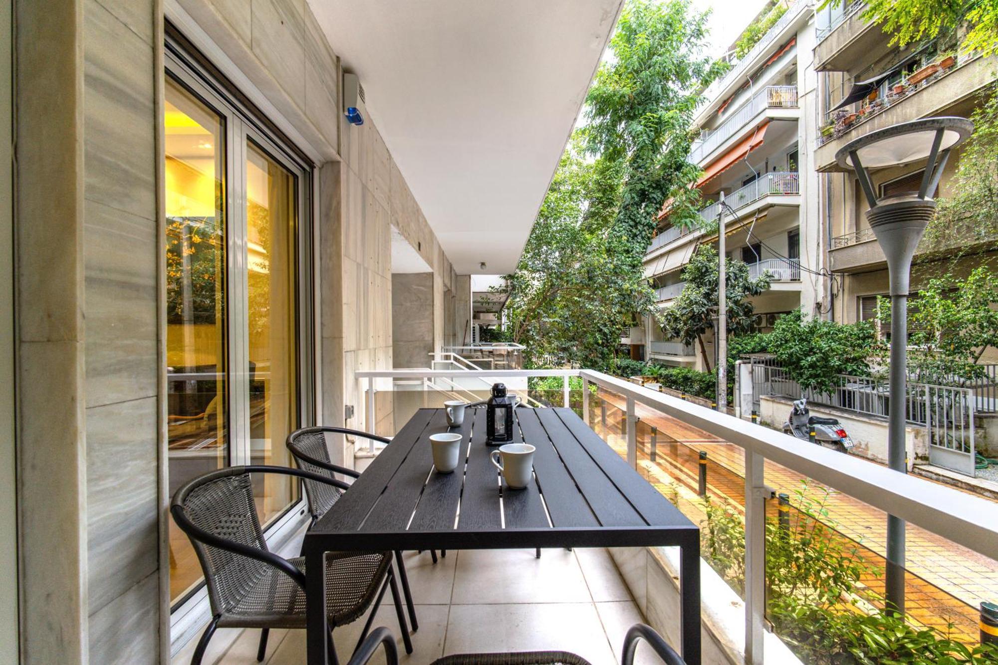 Urban Luxury On A Quiet Street In The Center Of Athens Daire Dış mekan fotoğraf